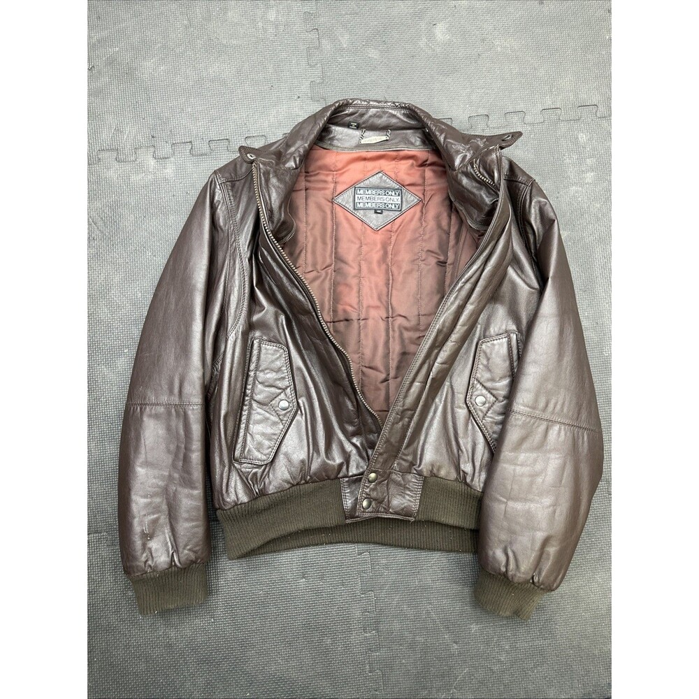 VINTAGE Members Only Jacket Mens 44 Brown Leather Bomber Stand Collar 80s